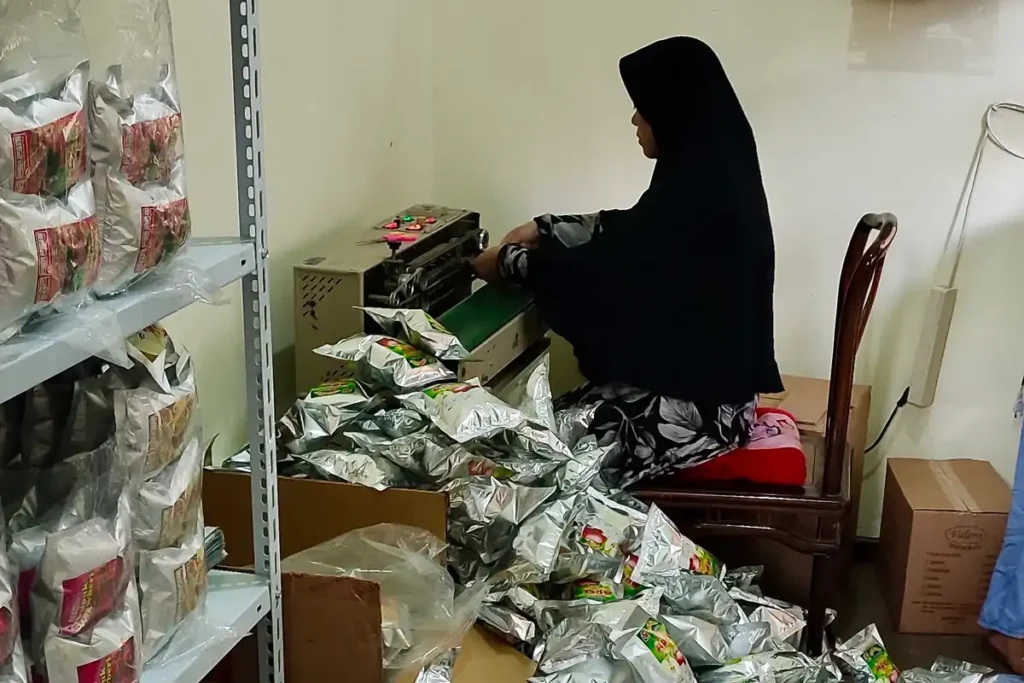 Proses Packaging Keripik Buah